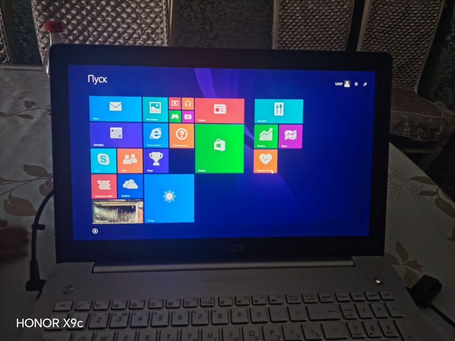 Ноутбук сатылады бағасын келісеміз срочна