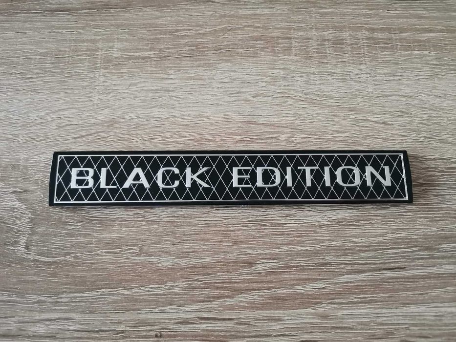 Емблема Toyota Black Edition
