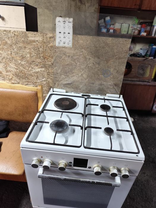 Газ плита  BOSCH