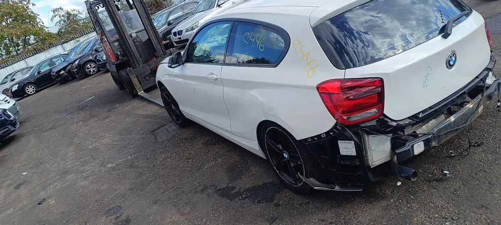 Dezmembrari / Dezmembrez BMW F21 N47D20K1 cutie viteze manuală GS6-17DG cod culoare ALPINWEISS III (300)