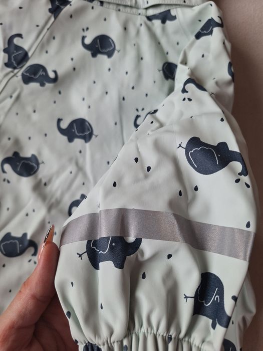 Нови връхни дрехи размер 116 (5-6 години).