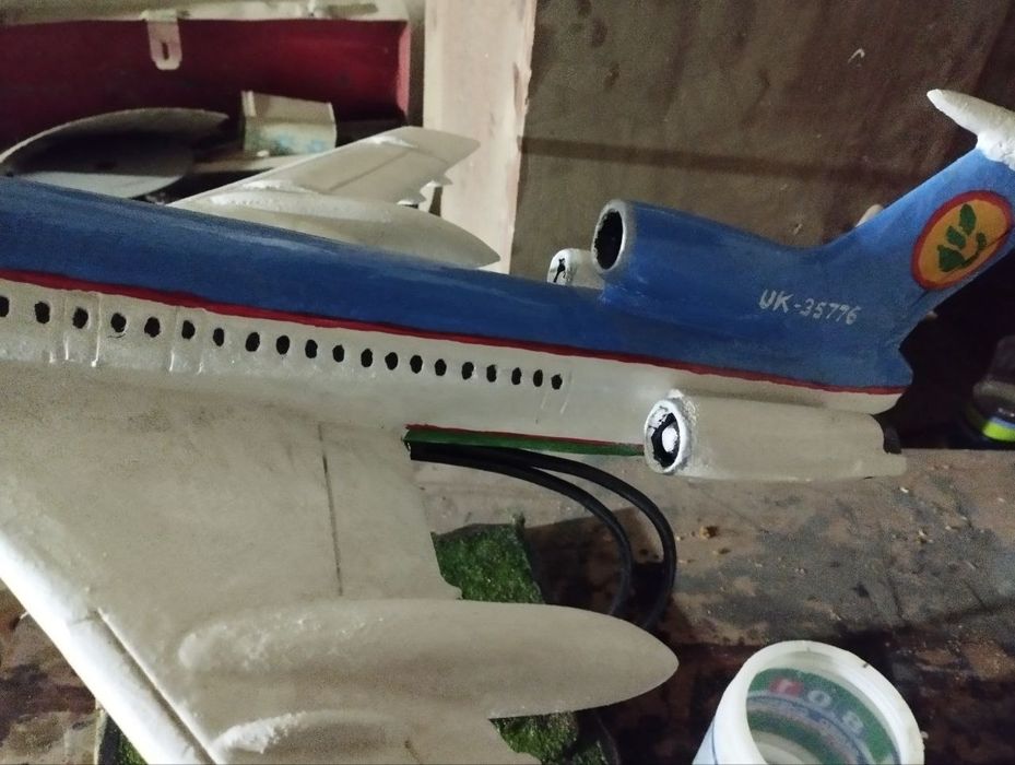 макет самолёта ту 154м