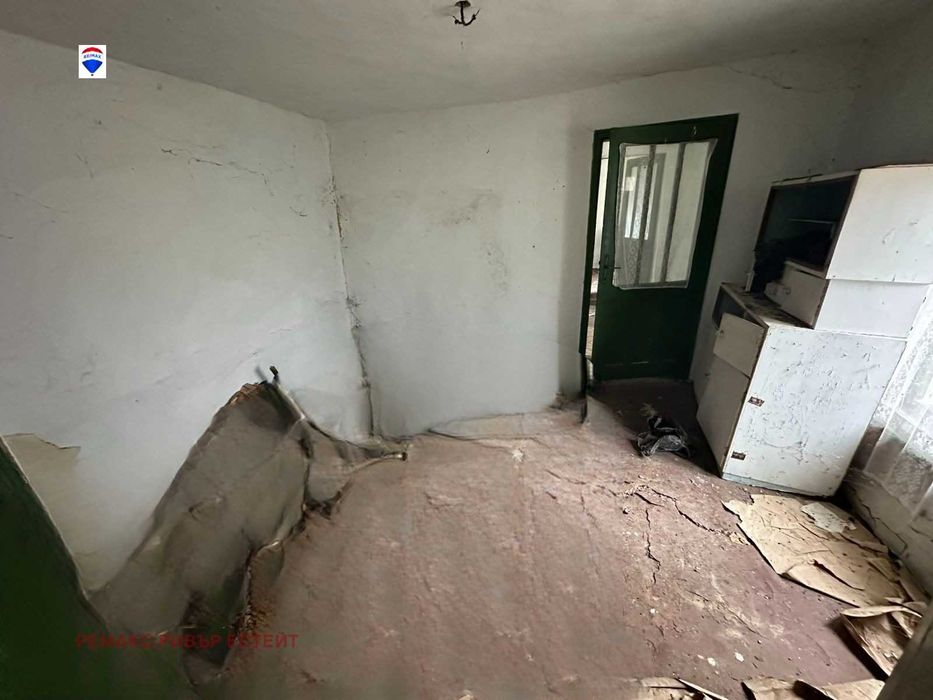 Продава се Къща в с. Горно Абланово, Област Русе - 70 кв.м за 87 €/кв.м - Снимка #8