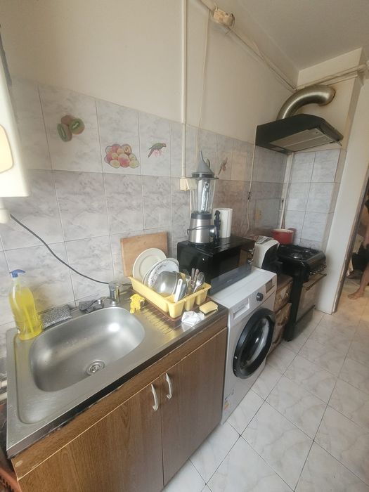 Vănd apartament.