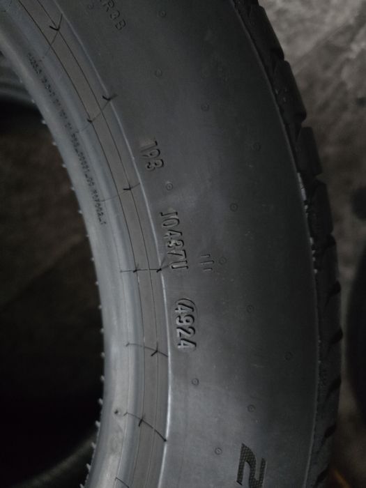 Pirelli 215/55 R17 98W vară