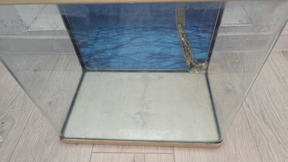 Продам  аквариум