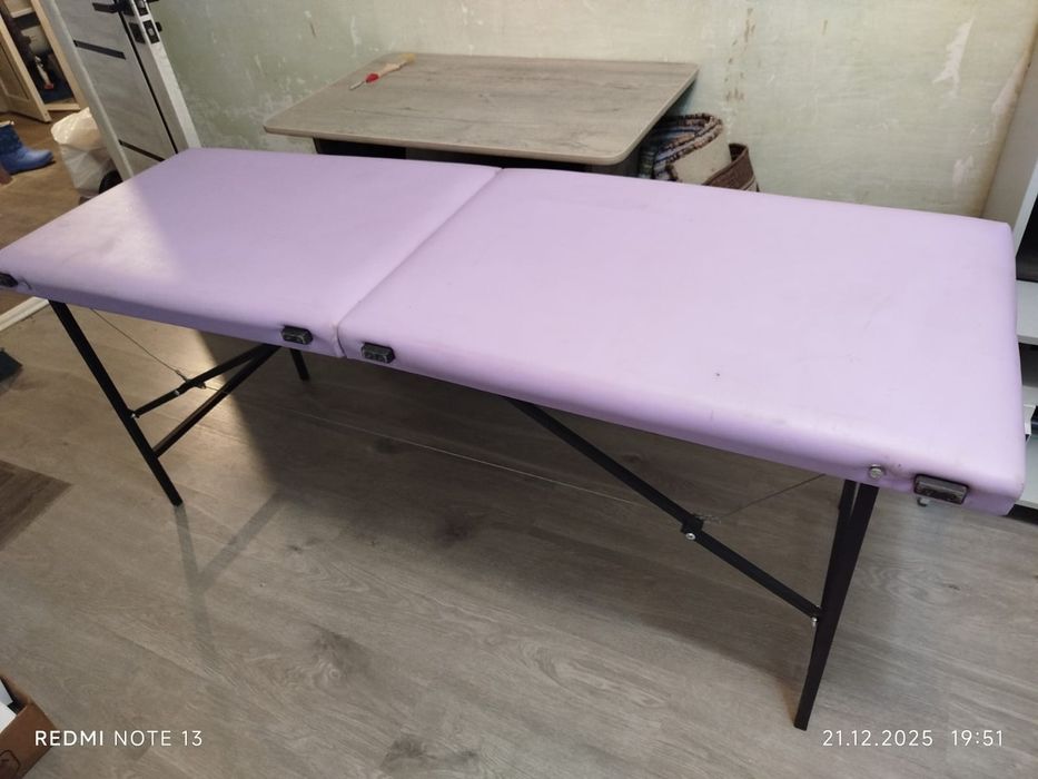 Продам кушетку б/у