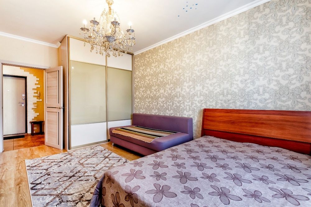 7 континент, Кенесары 40 , цена 14 000