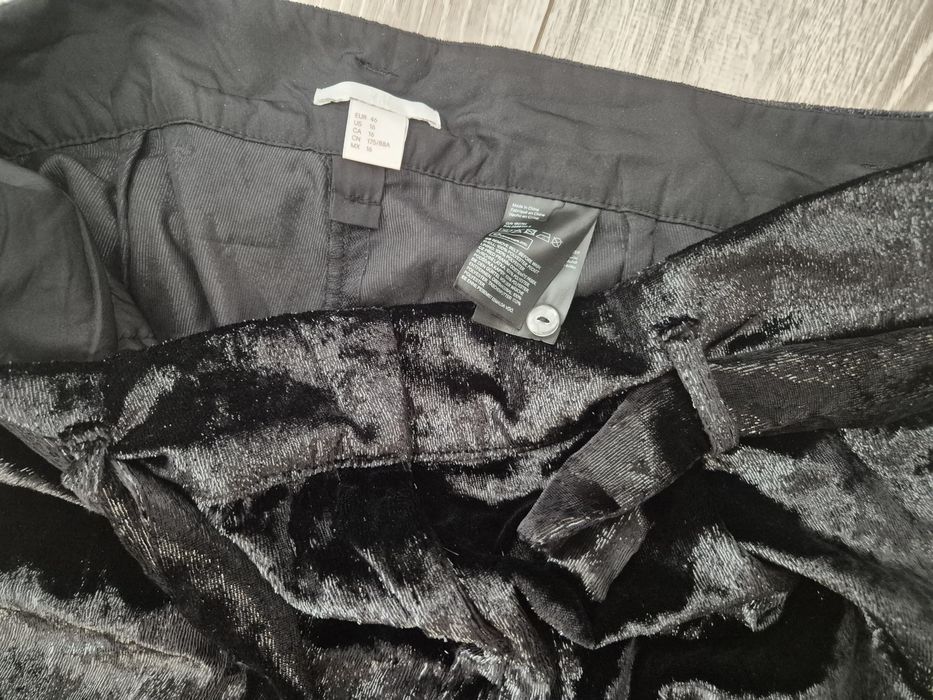 Блестящ черен панталон