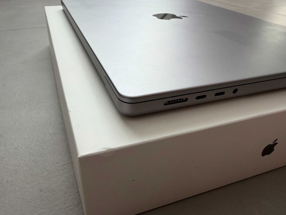 Apple MacBook Pro 16'' 2021 M1 PRO 16RAM 512SSD