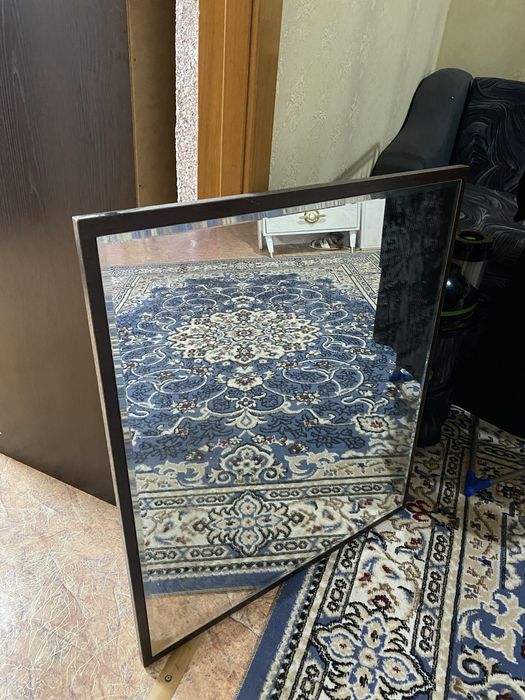 Продам зеркало на стену