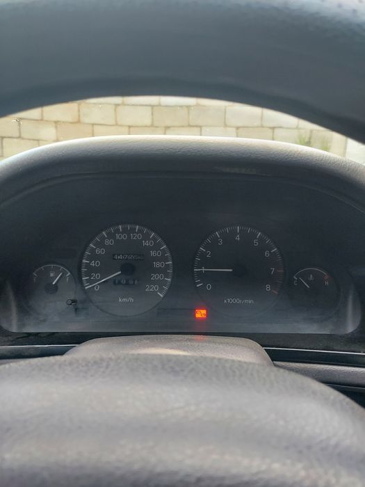 Авто митсубиси галант