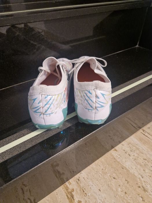 Vind adidași pt fotbal nr 44