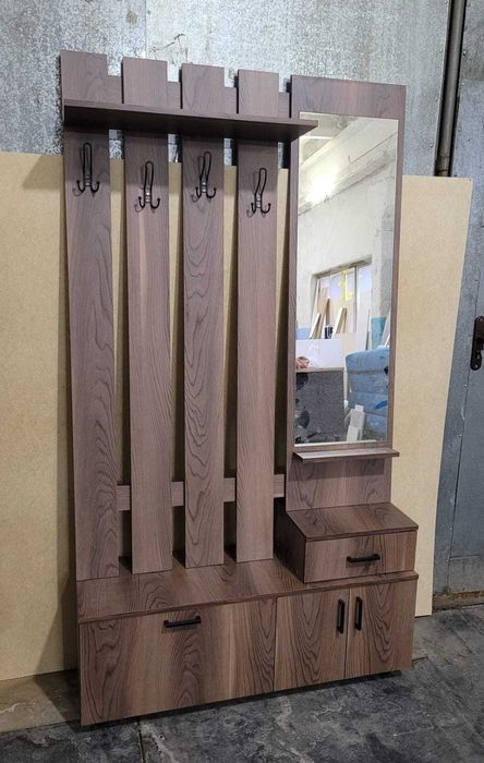 Продам прихожую. Новую.