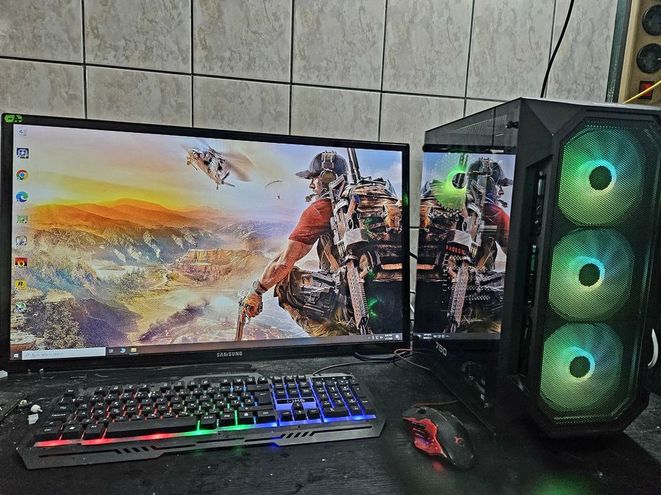 Unitate PC AURA video 8GB VEGA 64 128GB RAM SSD