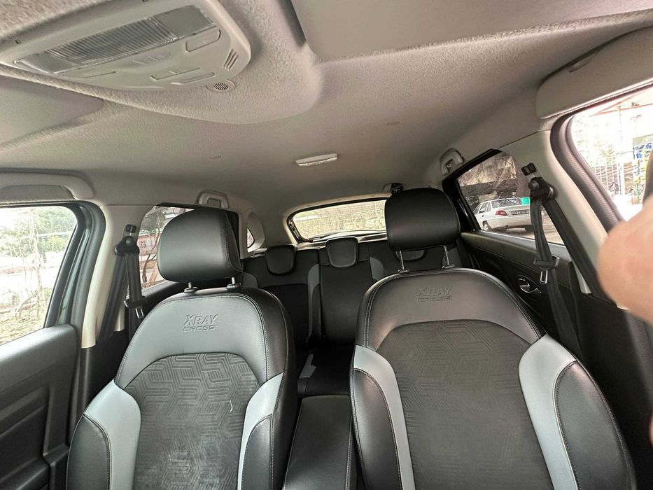 Lada Xray Cross 2020 yil