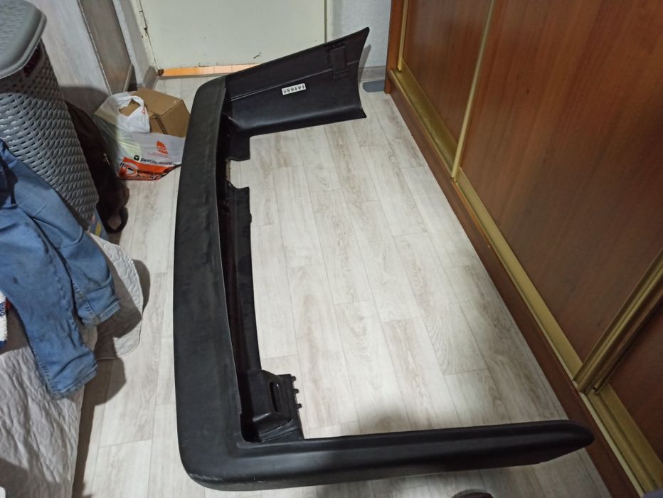 Продам бампер jetta 2