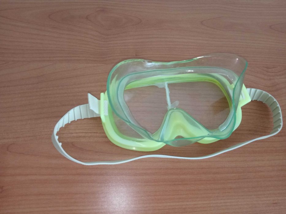 маска для ныряния, очки подводные.