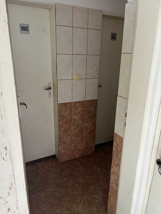 Дава се под наем Магазин в Търговище, Запад 3 - 55 кв.м за 198.9 € - Снимка #4