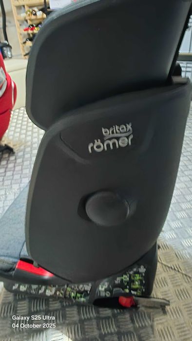 Детско столче за автомобил Britax Römer