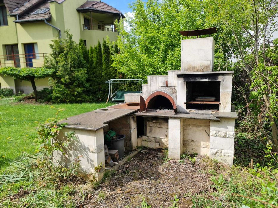 Gratar din samota cu cuptor plita fonta si ceaun, piatra Vistea granit