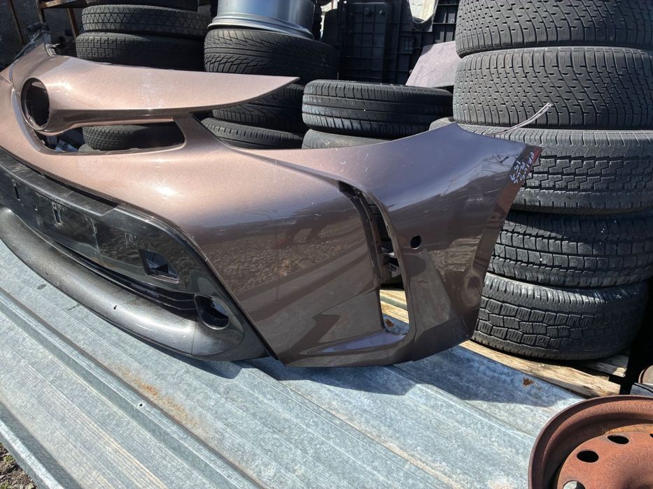 Предна броня Toyota Prius + Plus. Тойота Приус плус. 15-20. 53112-