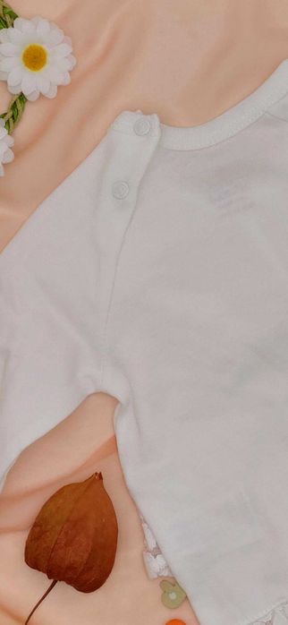 Set BI BABY din bumbac compus din pantaloni si bluza cu fundita