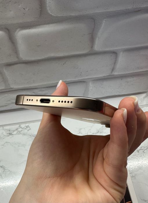 Iphone 16 Pro | Desert Titanium | 256GB