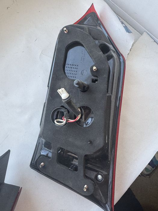 Фонарь задний Corolla 2013