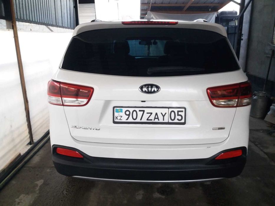 Kia Sorento 2017 год