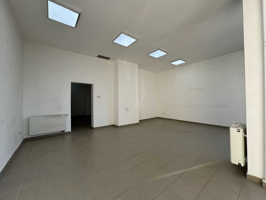 Spatiu Comercial Viitorului-Stefan Cel Mare, 100 mp, vitrina 7 m, Direct Proprietar
