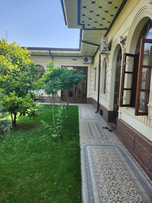 Срочно продаётся хороший дом на улице Истирохат!