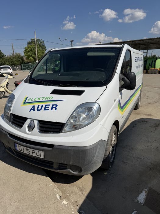 DE VÂNZARE – Renault Trafic 2.0 dCi