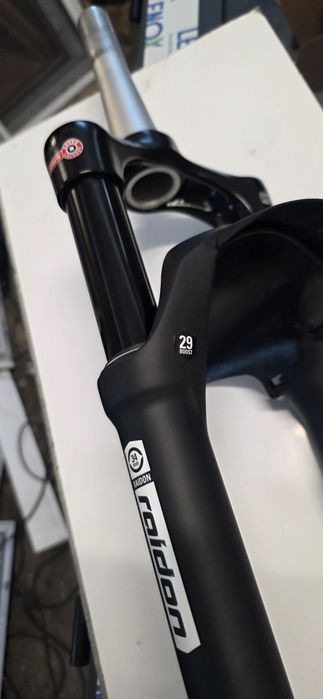 вилка sr suntour raidon 34