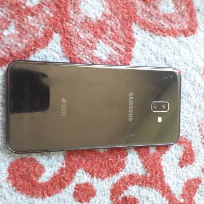 Samsung Galaxy J6+