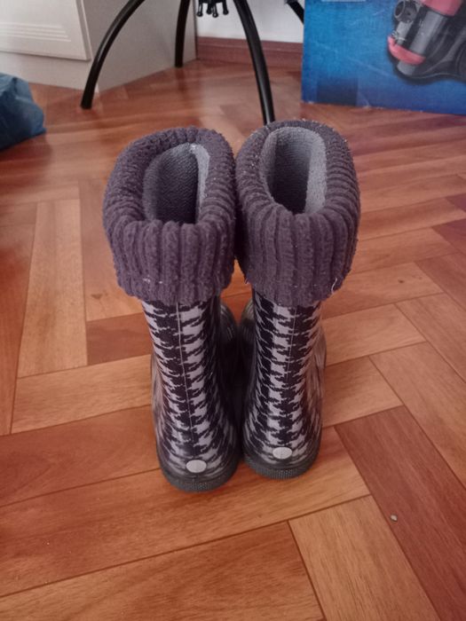 Продам польские резиновые сапоги