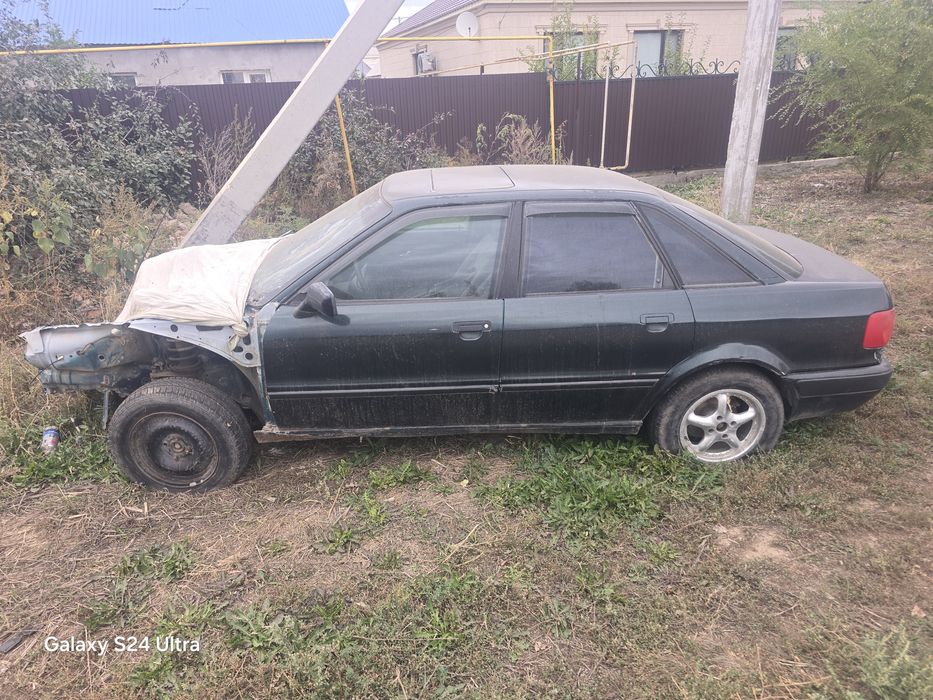 Продам ауди б4  не на ходу