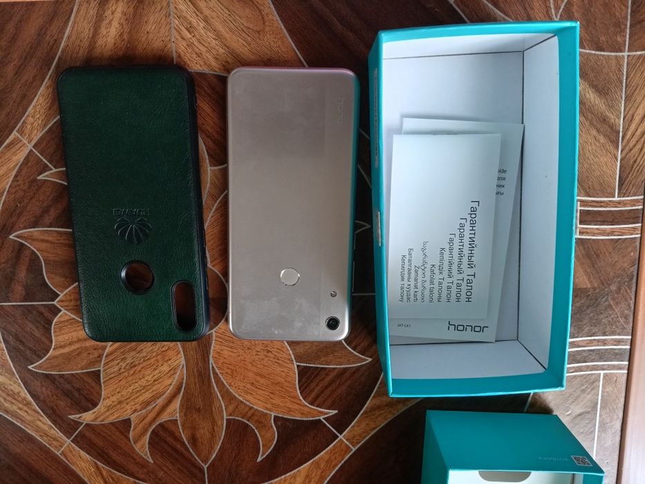 Смартфон срочно продаеться