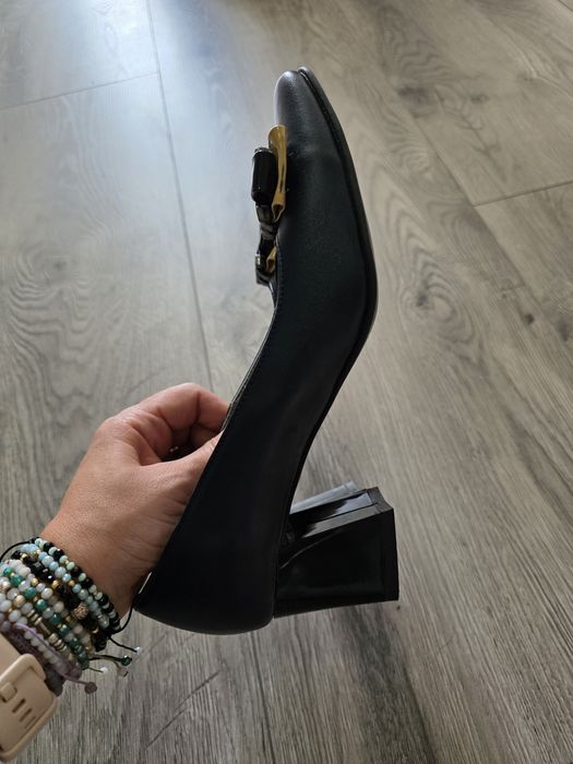 Pantofi Raxela din piele