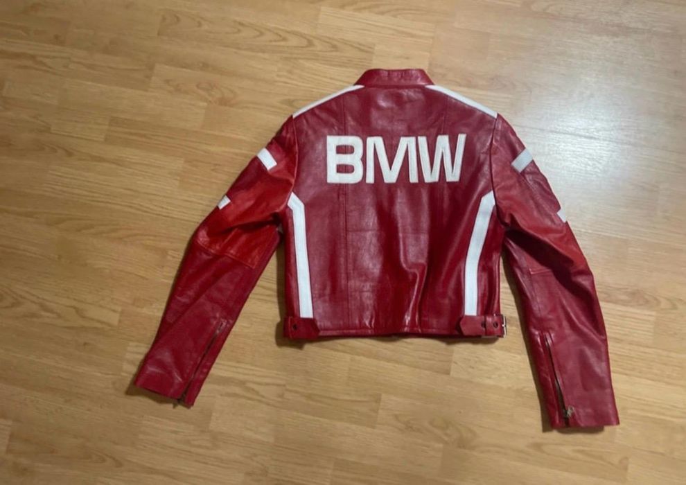 Geaca de piele rosie bmw