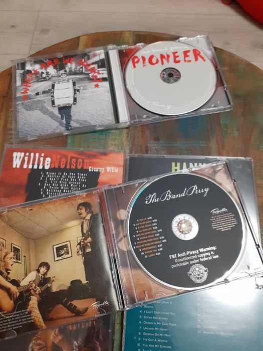 Albume CD country, The Band Perry, Willie Nelson, Hank Williams, Ray C