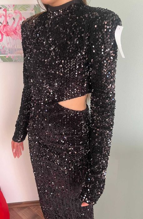 Rochie neagra cu paiete