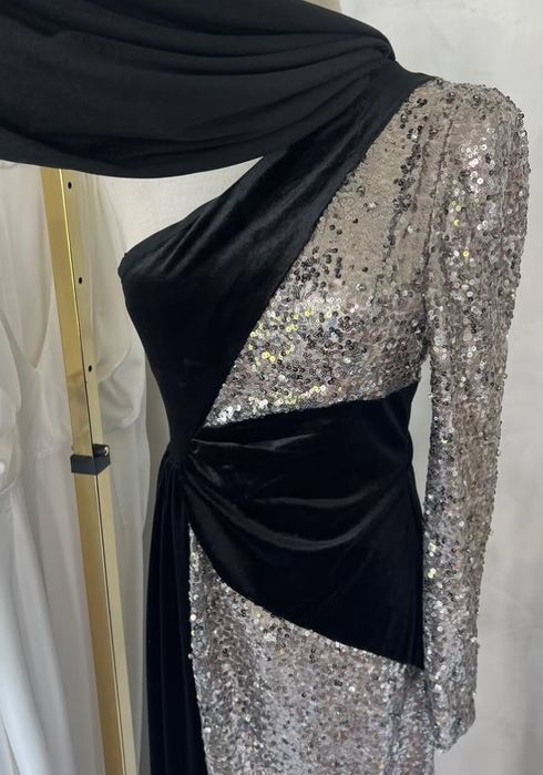 Rochie de nasa cu paiete marimea M