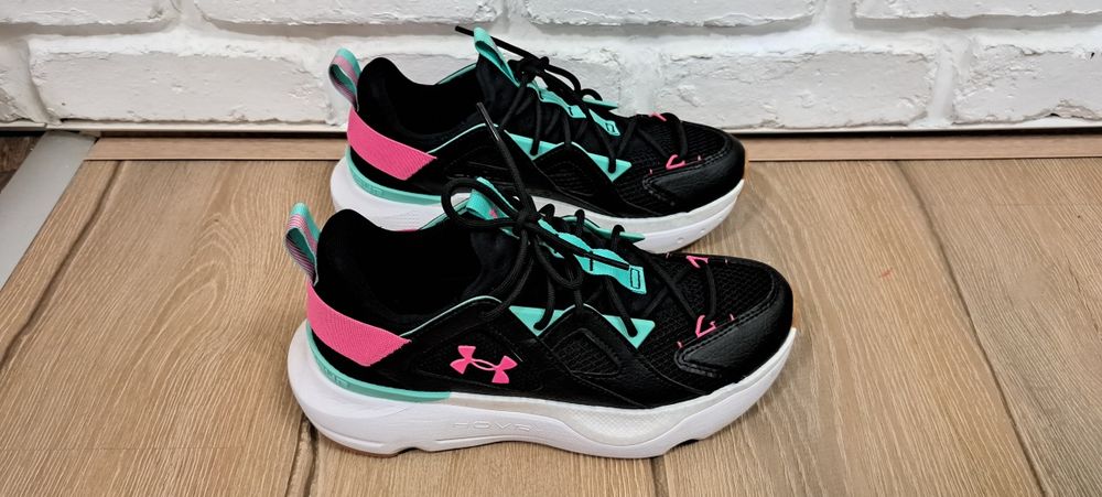 Дамски маратонки Under Armour INFINITE MVMNT