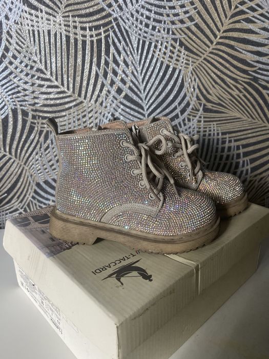 Продам ботиночки