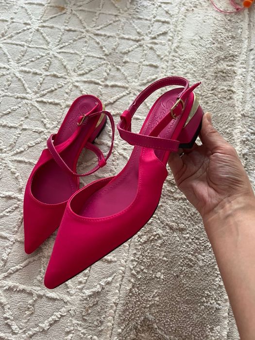 Красивые босоножки