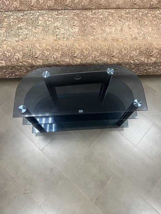 Тумба под телевизор(стекло)