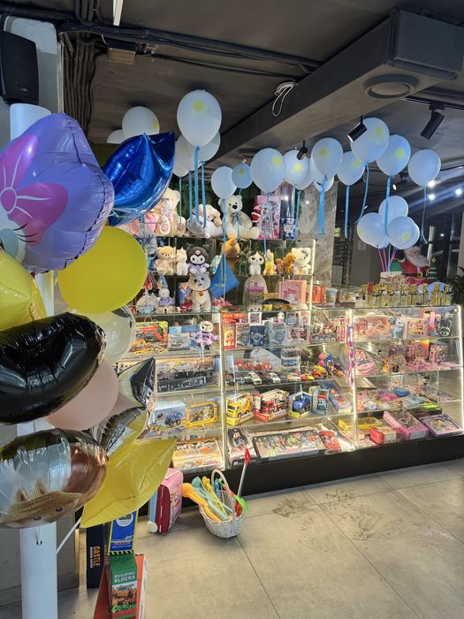 Островок игрушек