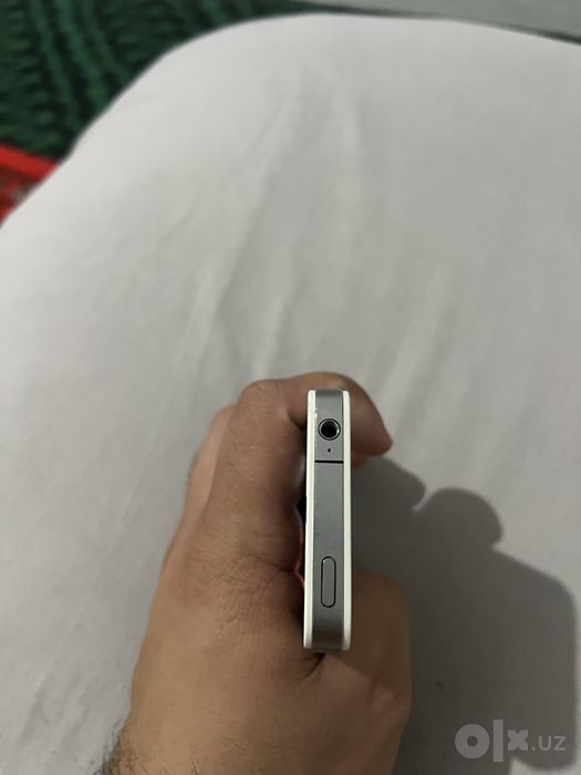 Iphone 4 obmen idial holatda yengide saqlangan