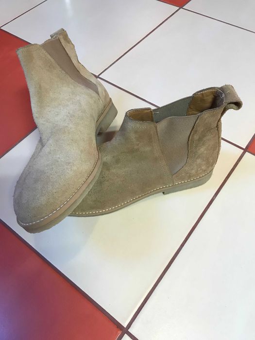 Vand ghete piele intoarsa_produs nou_marimea 43